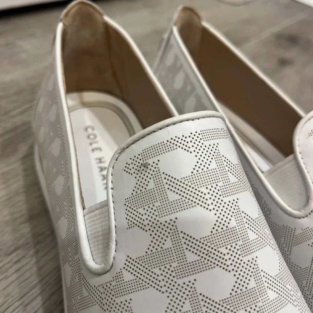Cole Haan Grand Ambition Women's Size 8.5 B White Slip On Shoes EUC